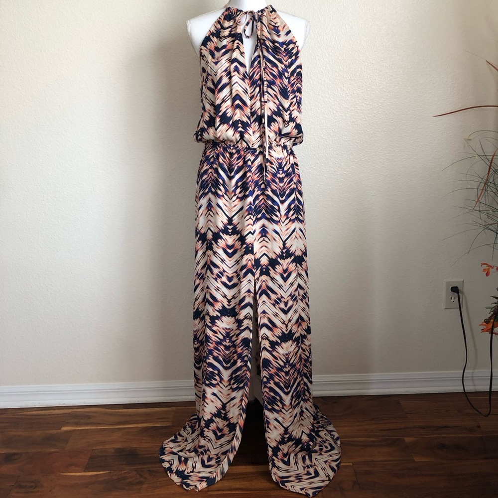 Parker xo Barney’s New York maxi dress chevron pattern 100% Silk slit Aquarelle